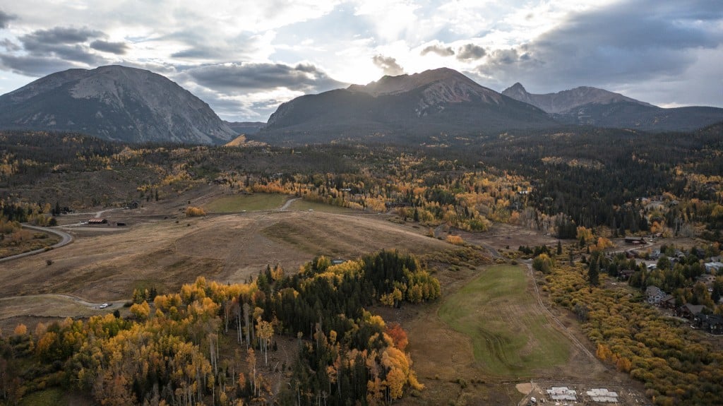 Summit County Fall Shot Photo From Visit Silverthorne